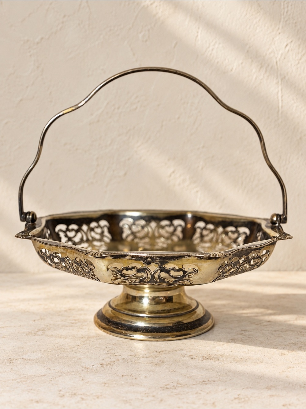 Silver Plate Basket Footed Catchall Jewellery Dish Pierced Handle
